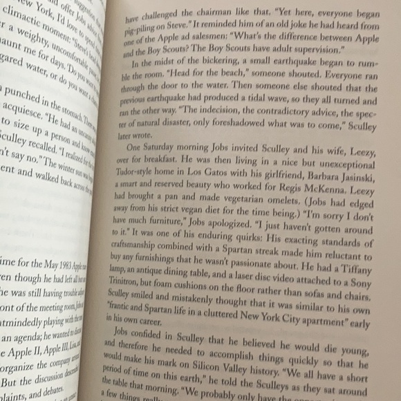 Steve Jobs Biography Hardcover Book By Walter Isaacson - Picture 12 of 12